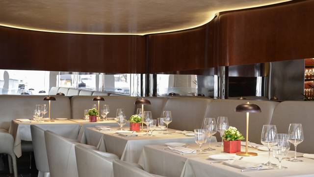 ARMANI/RISTORANTE PARIS 2