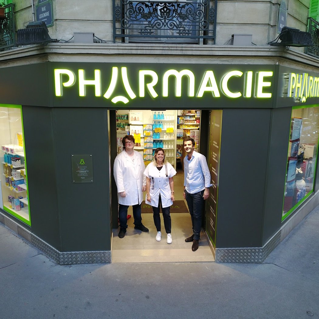 Pharmacie Moreno Legendre 2