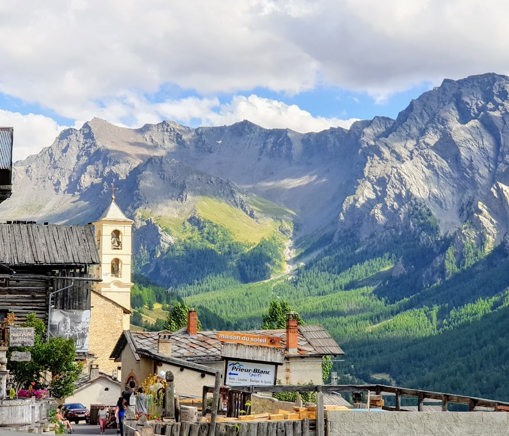 Saint-Véran en Queyras - Plus beau village de France 3