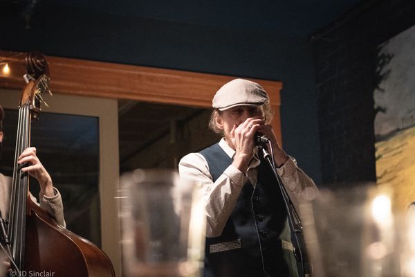 Pine & Shake Blues & Swing Dance 3