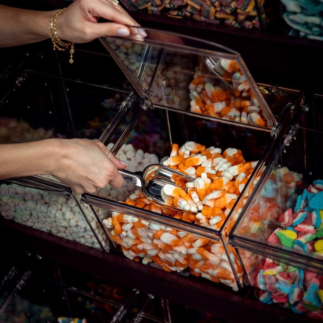 CANDOR Candy 4