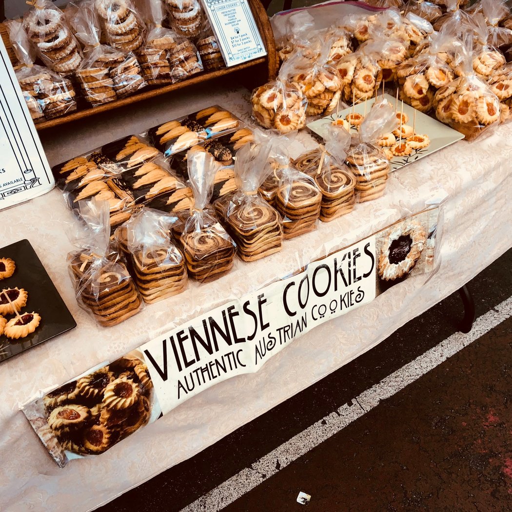 East 67th Street Market (btw 1st & York Ave) 3