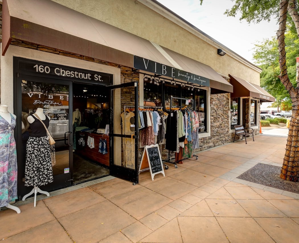 Vibe Spray Tanning and Boutique 2