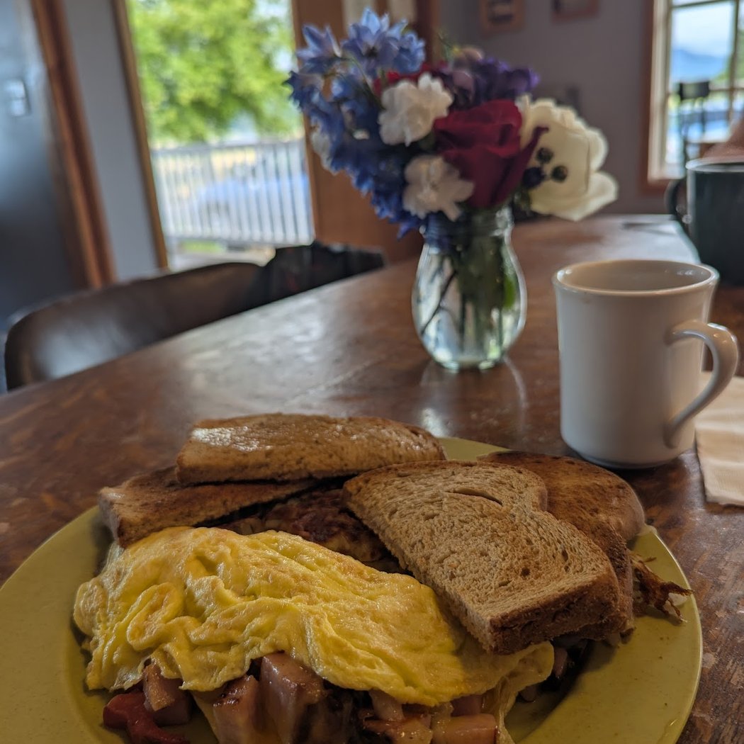 Handy Creek Bakery and cafe 3