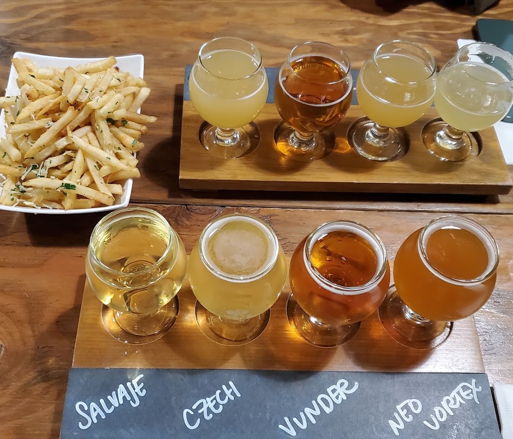 Buck Wild Brewing & Taproom 2