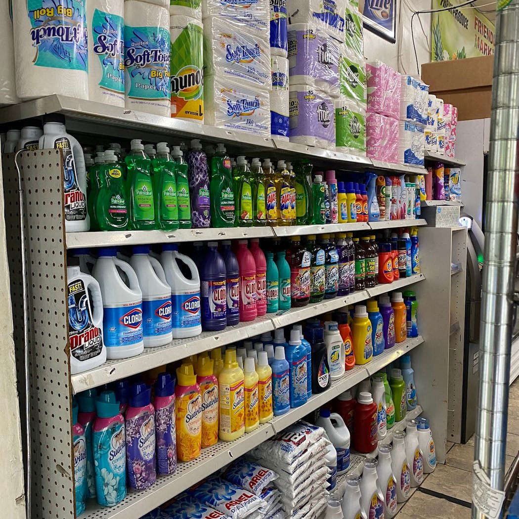 Friendly's Market 3