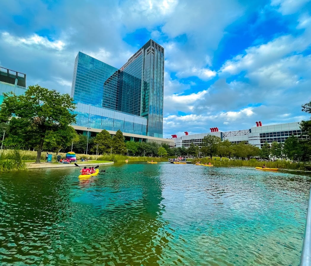 Discovery Green 2