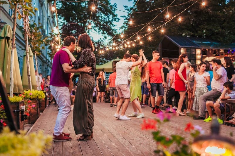 Open Salsa Dancing 1