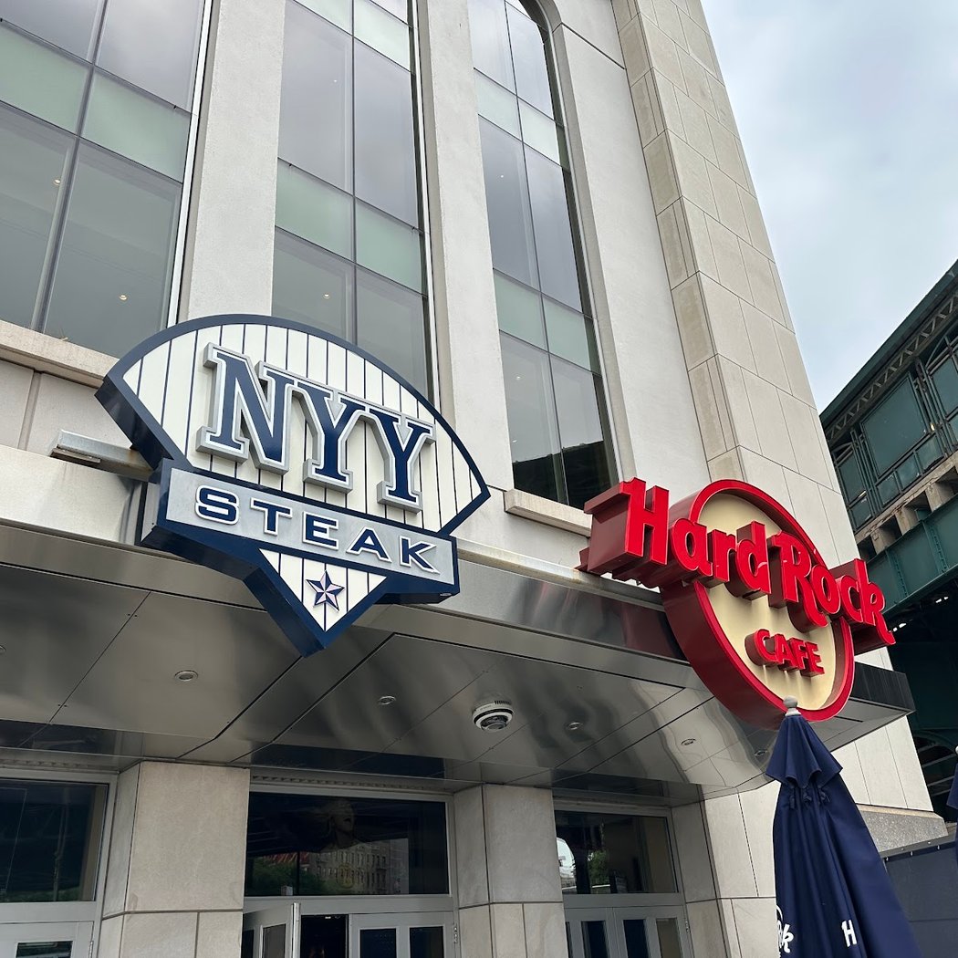 Yankee Stadium Hard Rock Cafe Dining Experience 4
