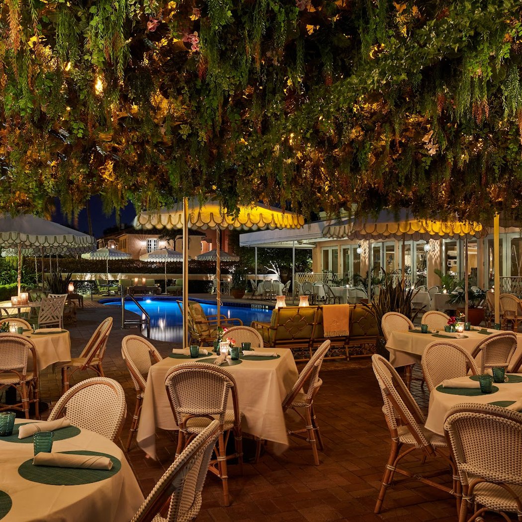 Swifty's at the Colony Palm Beach 2