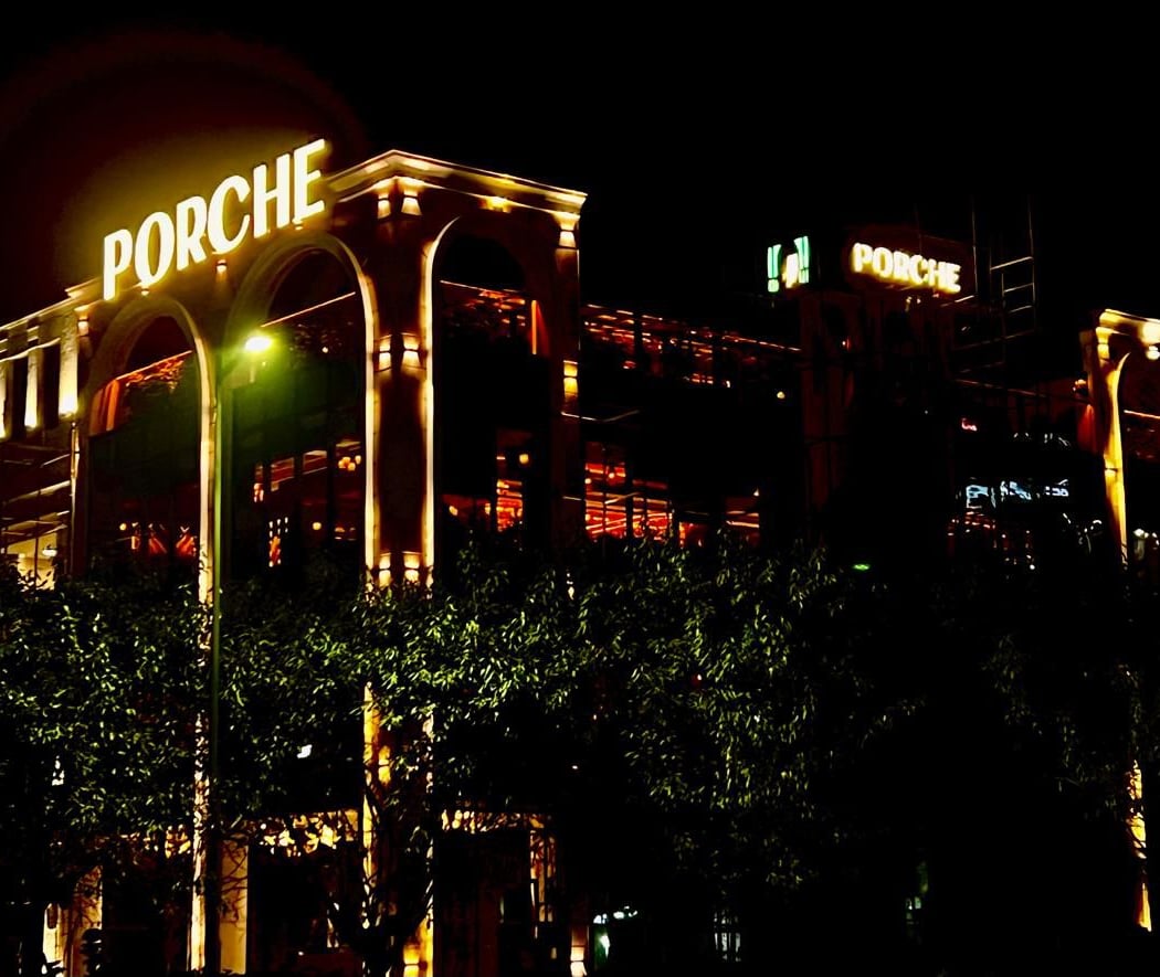Porche - Brewery, Cocktail Bar & Kitchen 2