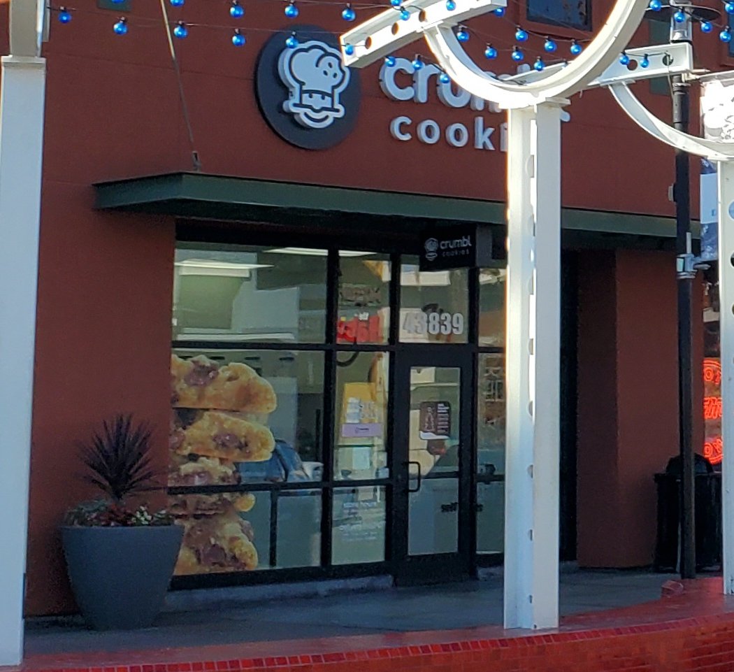 Crumbl - Pacific Commons 2