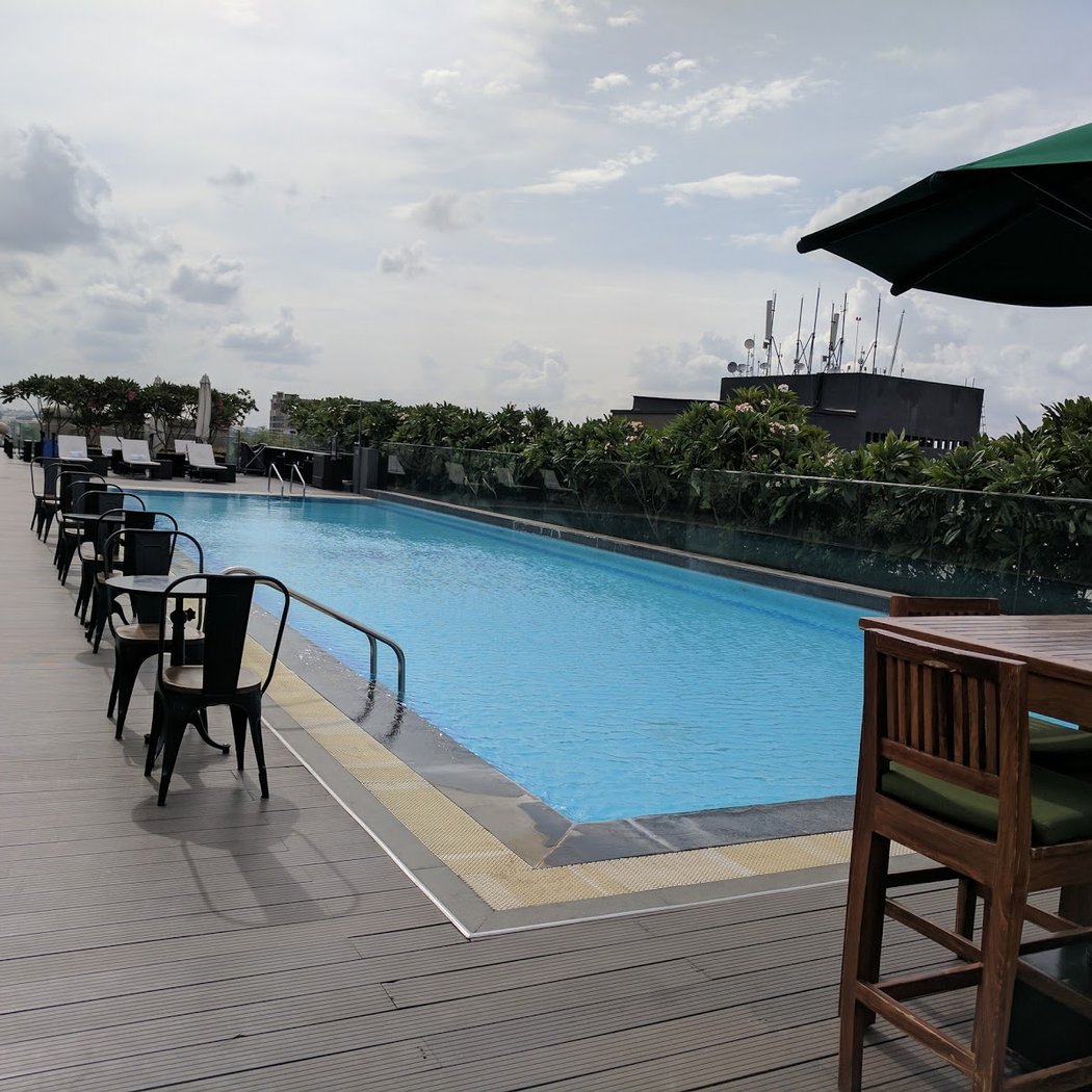 The Waverly Hotel and Residences 3