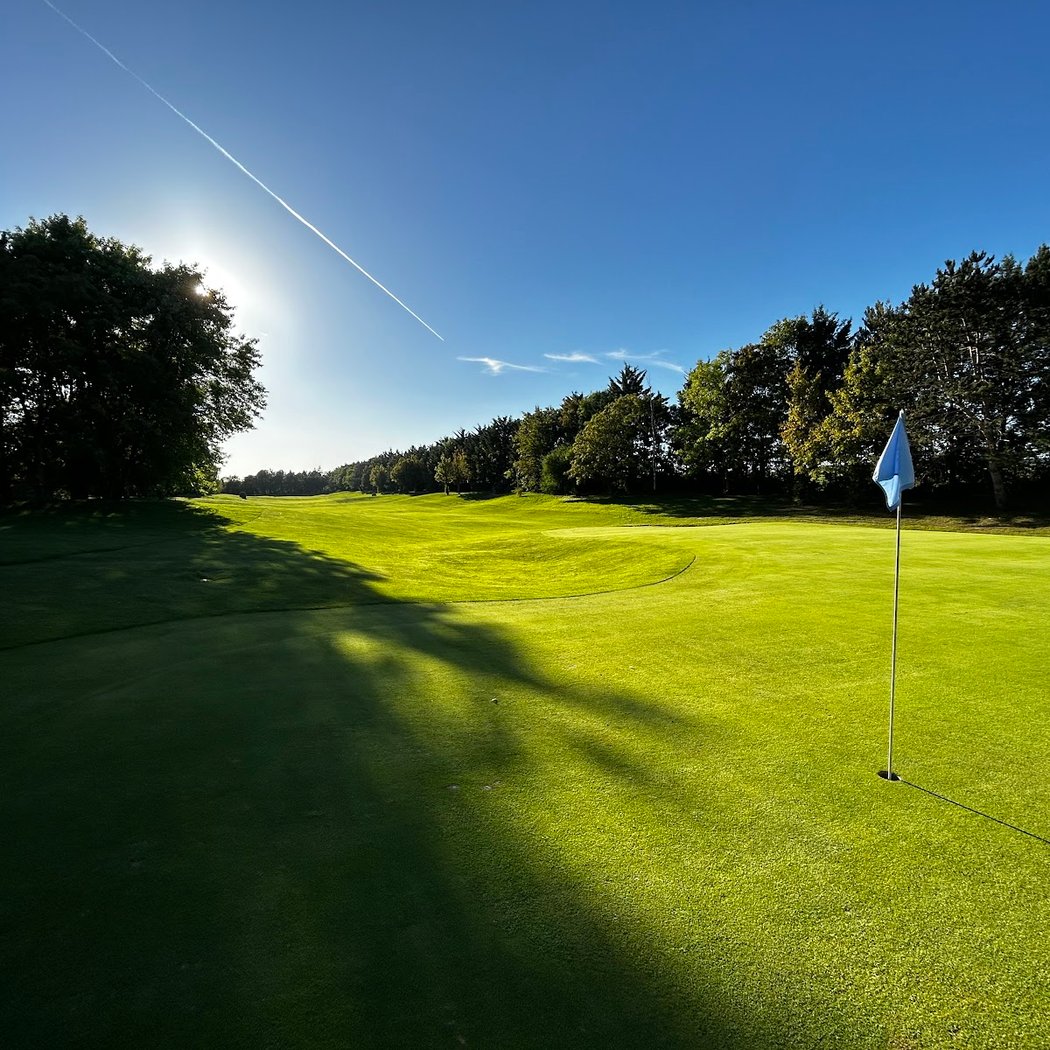 Golf Menneville 3