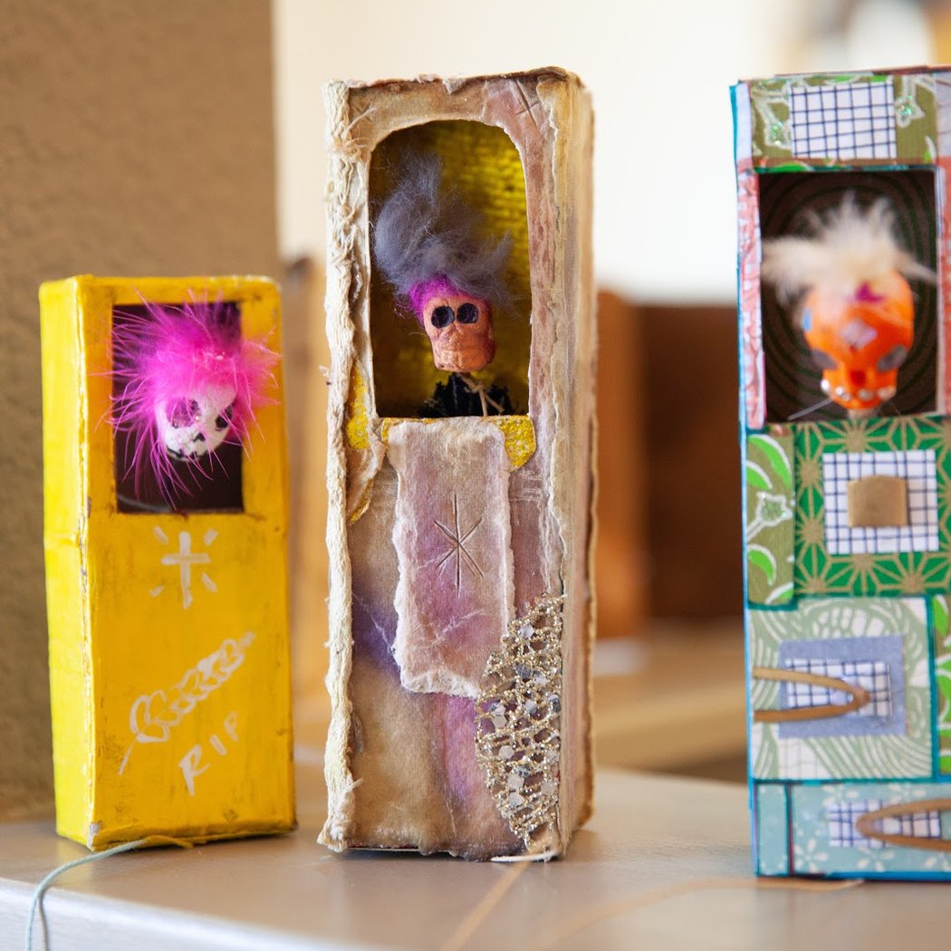 Relatos y Tesoros / Tales & Treasures - February 1