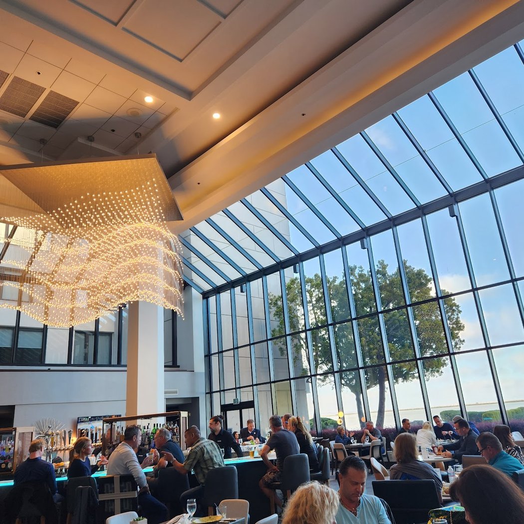 Flights 101 Club Lounge 2