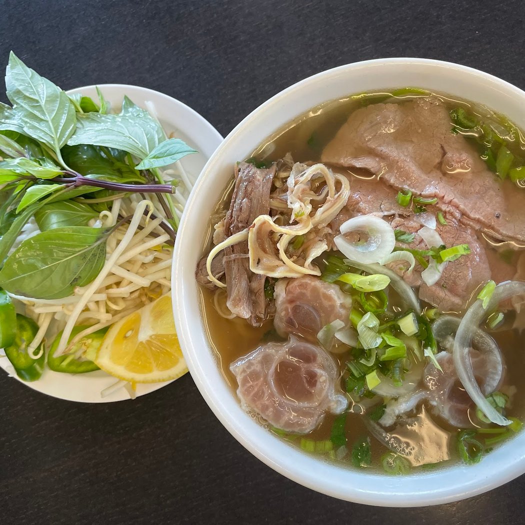 Pho Pasteur Restaurant 1