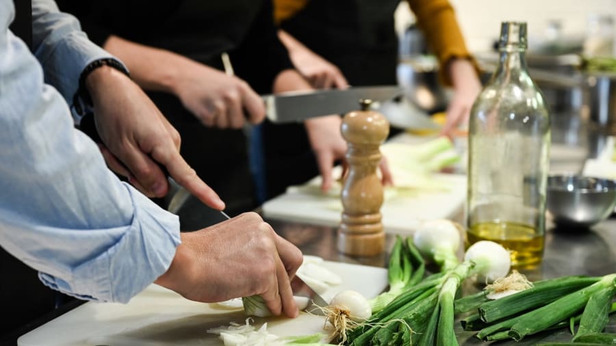 Eat Sentive : Team Building Par La Cuisine, Courses And Cooking Workshop À Paris 2