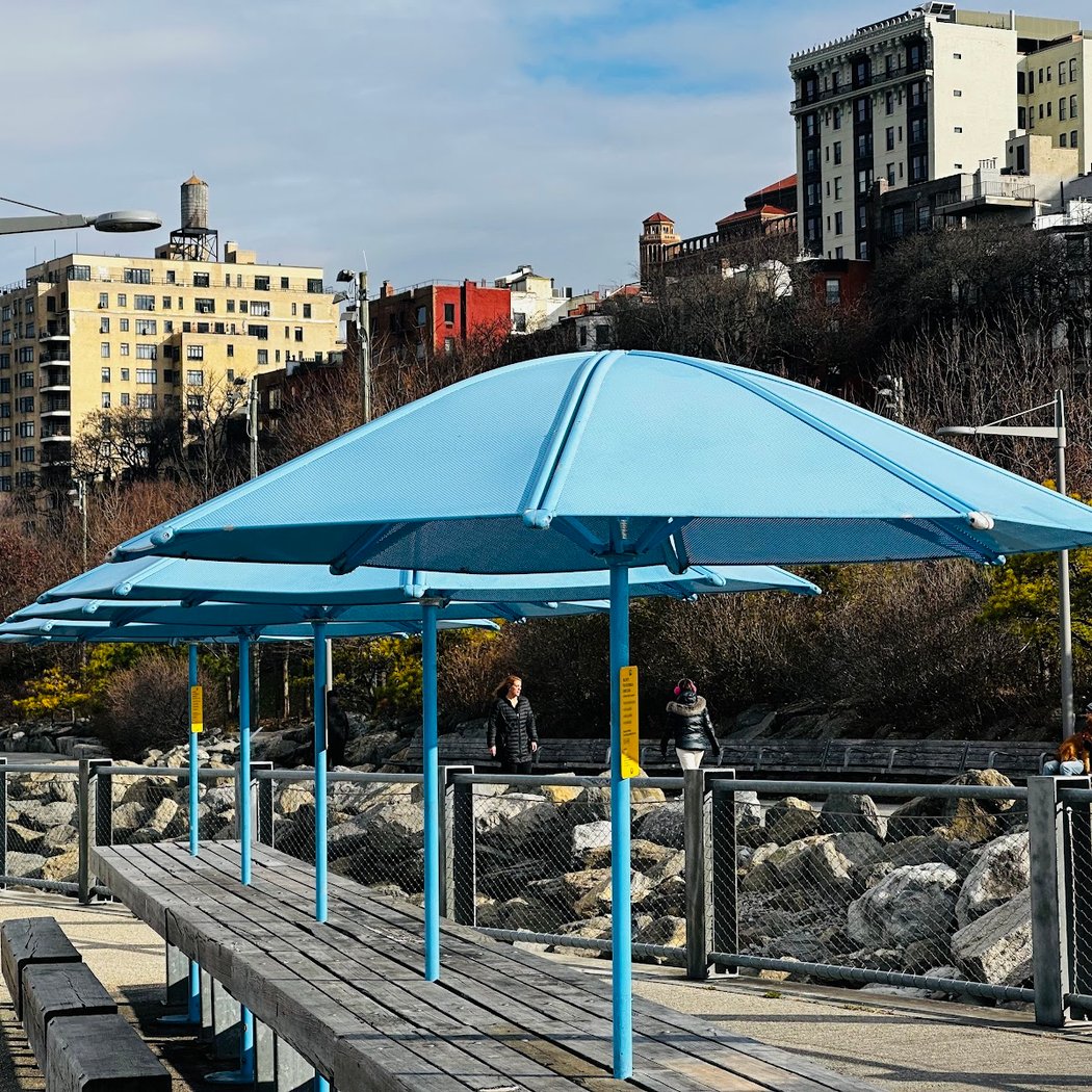 Brooklyn Bridge Park Visitor Center 3