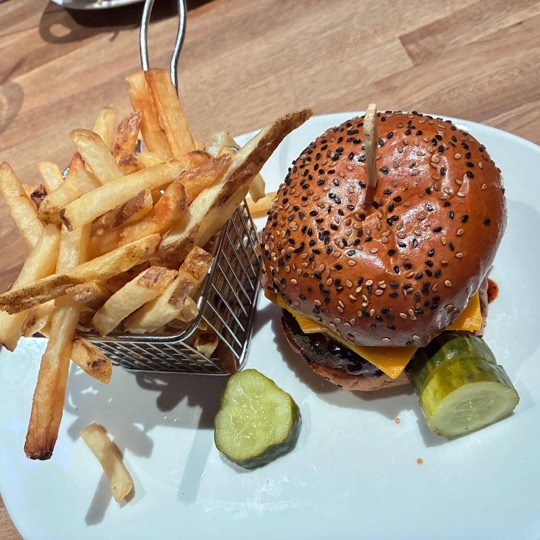 Happy Hour at Yard House 2