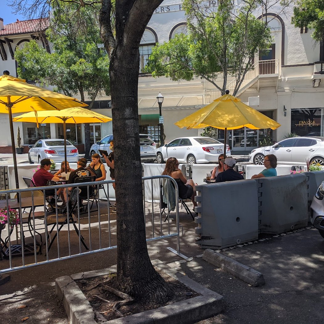 The Riata Diner & Tavern 2