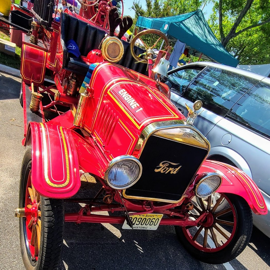 Annual Holiday Parade 1