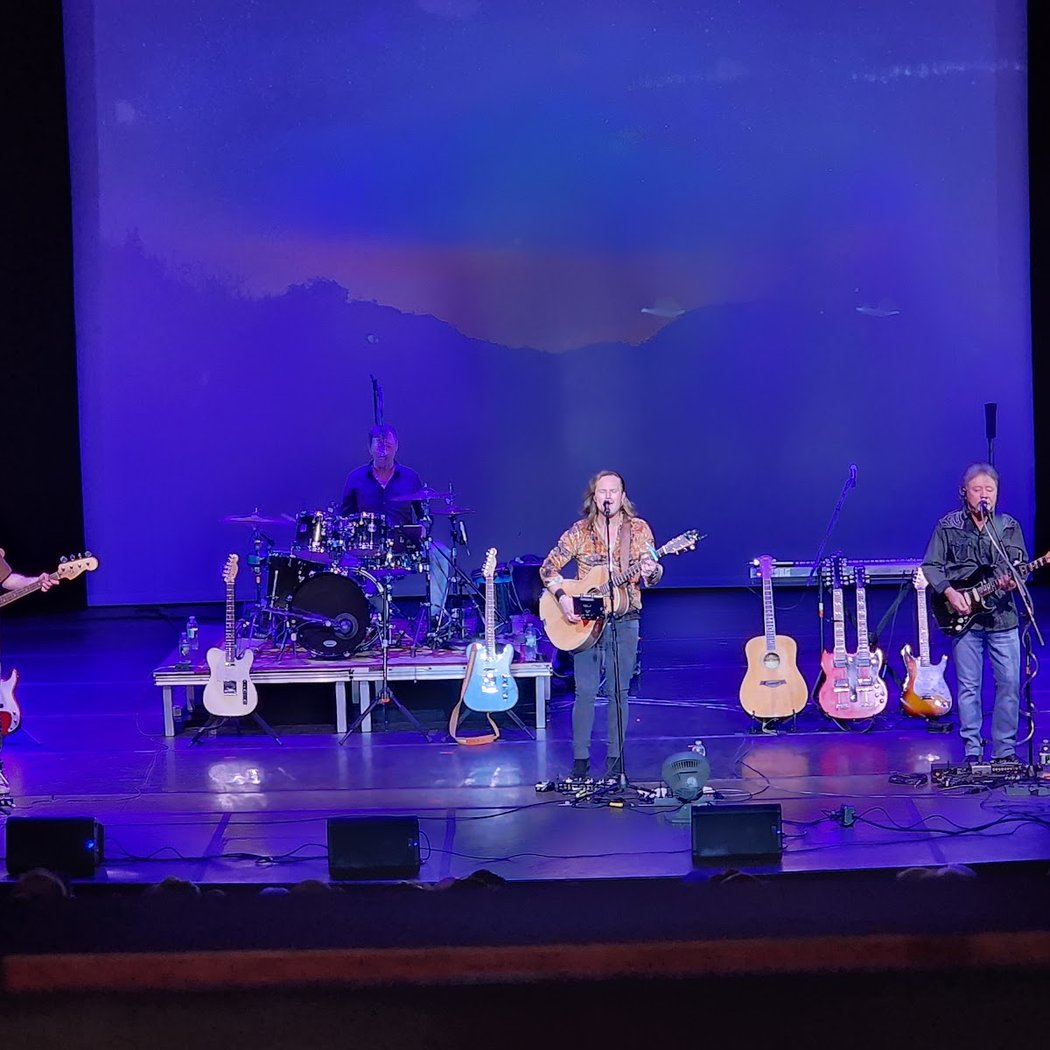 Hotel California: The Original Tribute to the Eagles 1