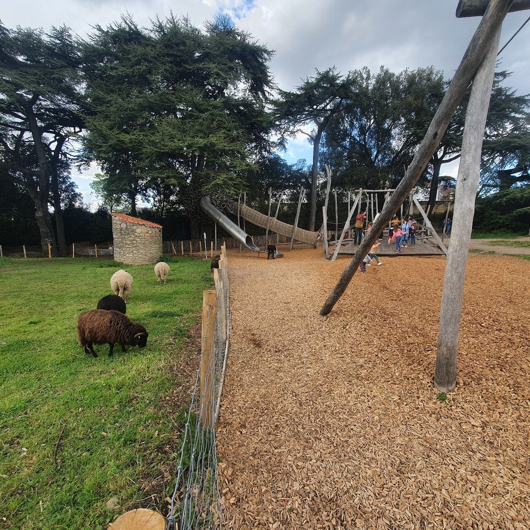 Aire de jeux pour enfants 2
