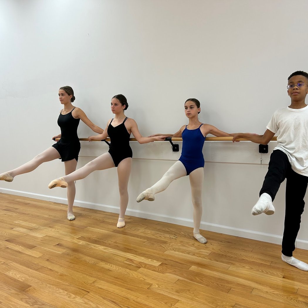 Turning Pointe Dance Studio 2