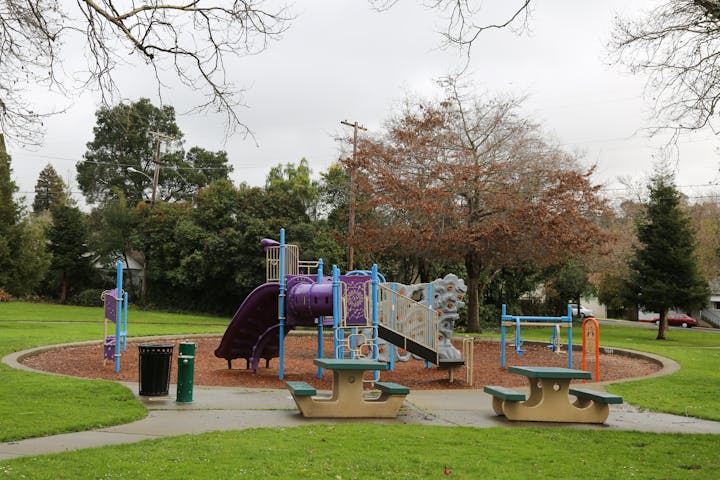 Greater Vallejo Recreation District 4