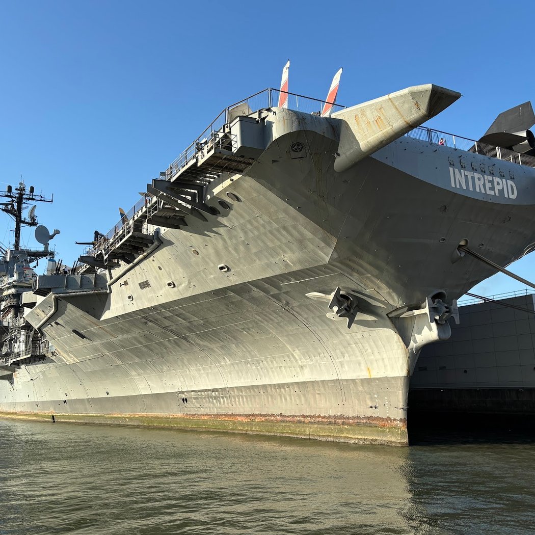 Intrepid Museum 3