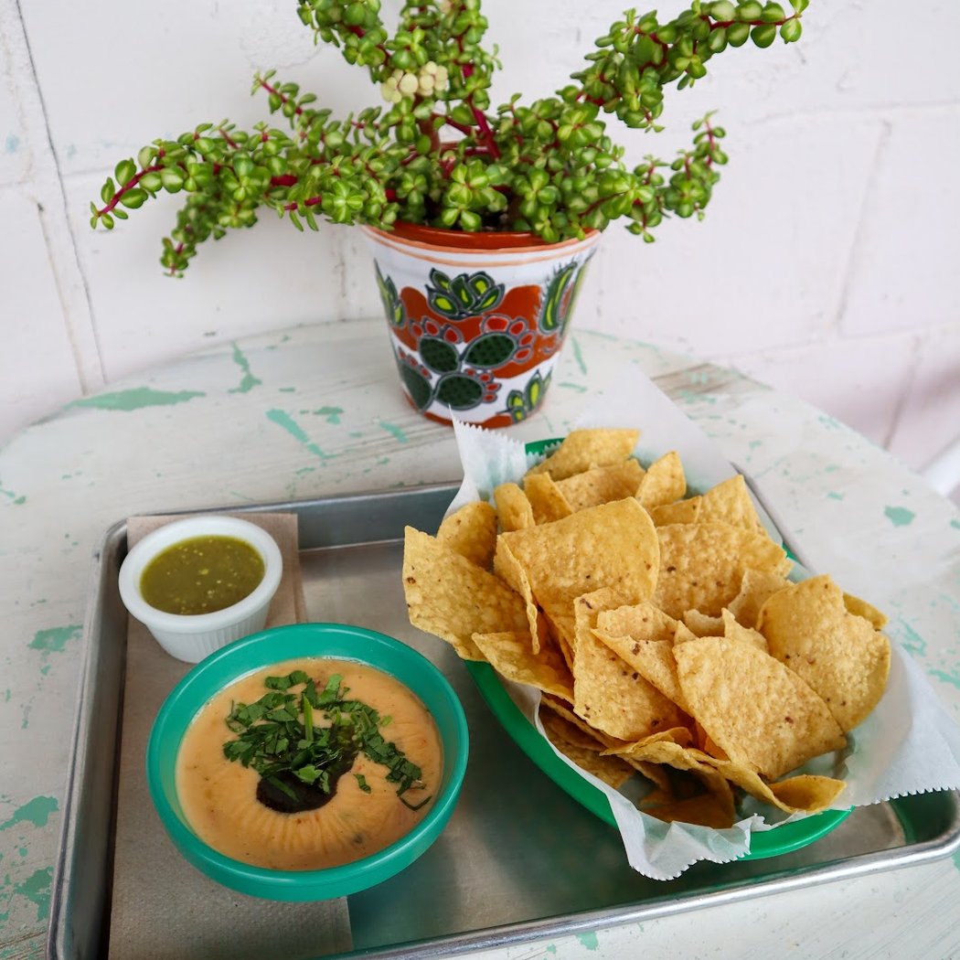 De Nada Cantina 3