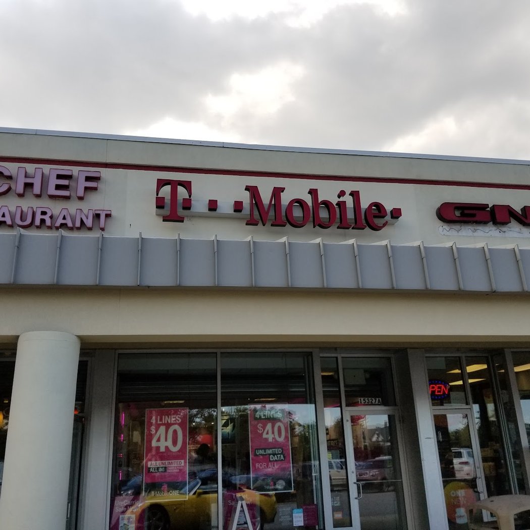 Whitestone Shopping Center 3