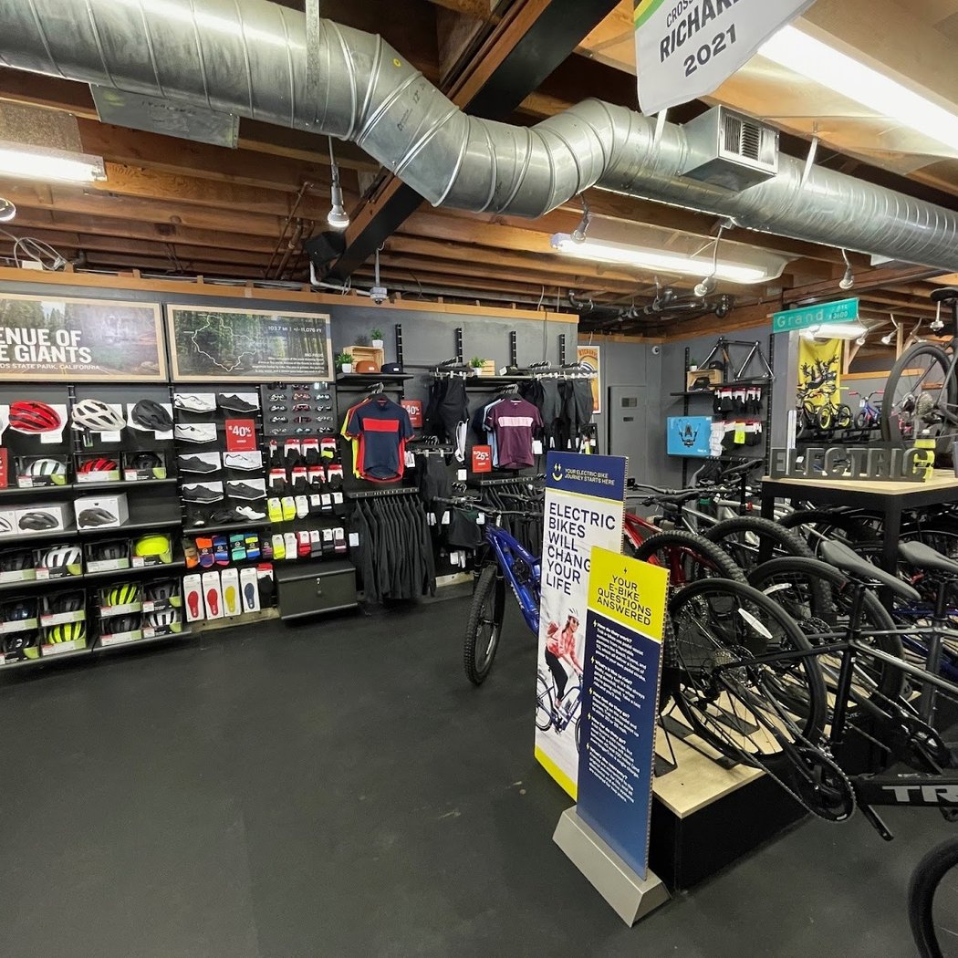 Trek Bicycle Oakland 3
