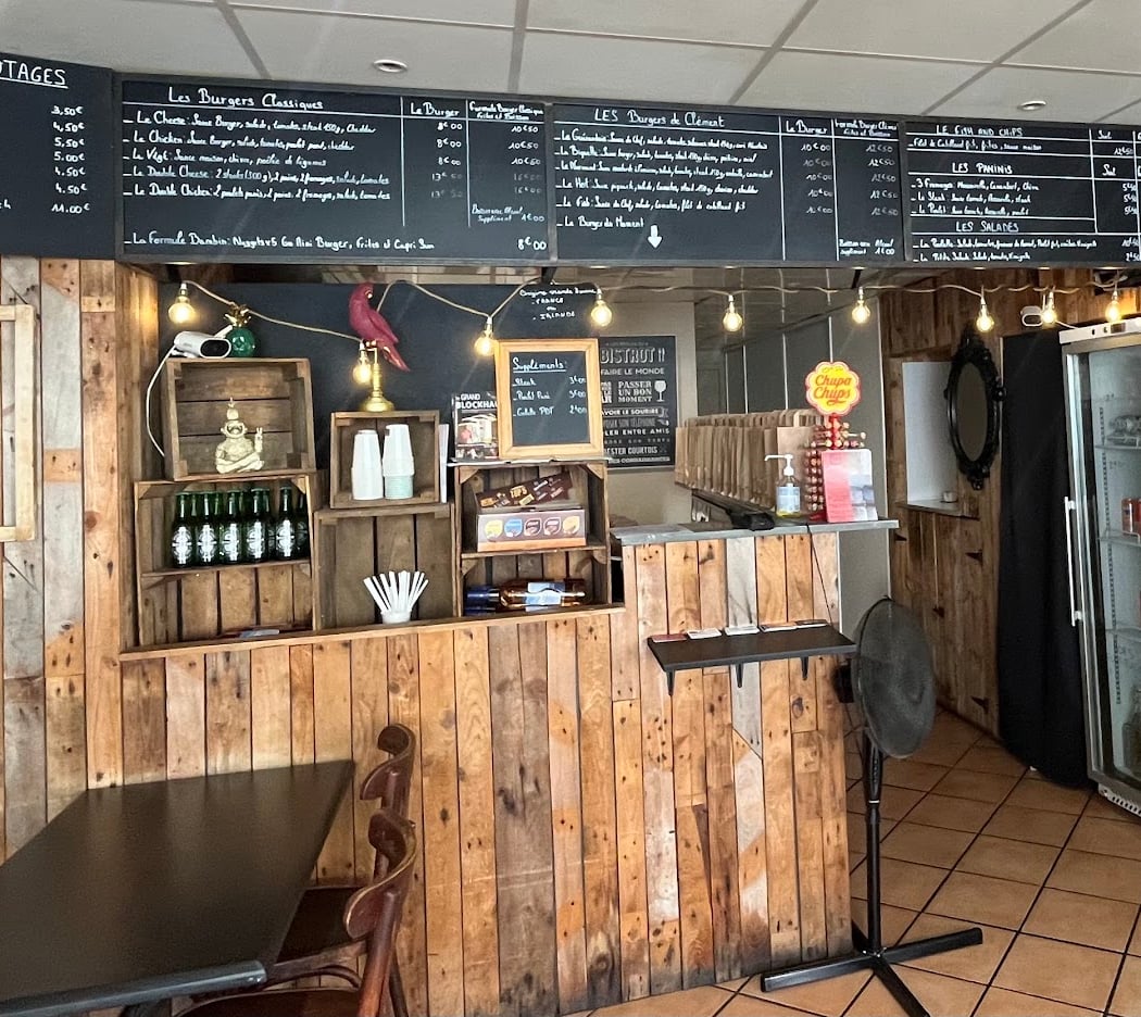 Chez Clément, burger maison, fish and chips, paninis, salade Guérande🍔🍔🍔🥗🥗🥗🐟🐟🐟🥪🥪🥪 2