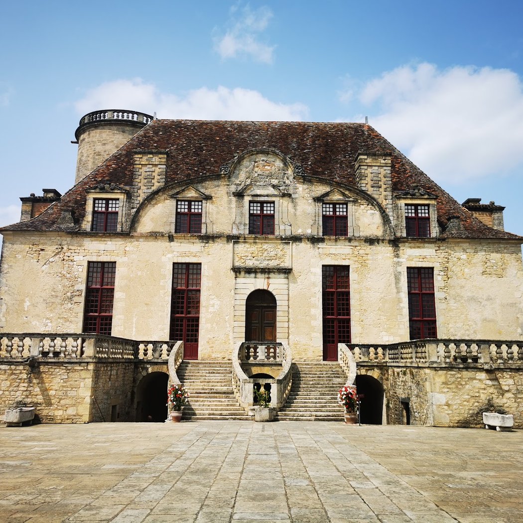 Castle of the Dukes of Duras 1