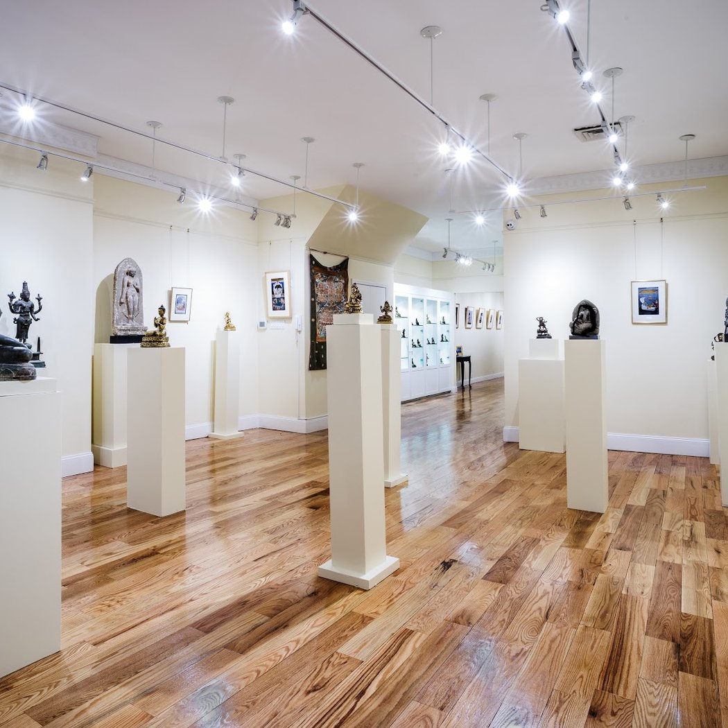 Kapoor Galleries 3