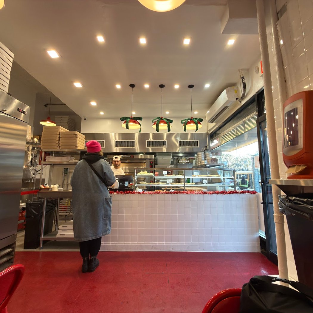 Little Plaza Pizza 3