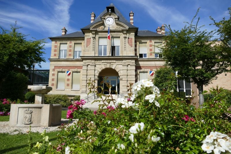 Mairie du Pecq 1