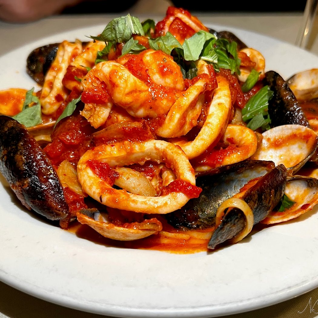 Paul Michael’s Brick Oven Cafe Restaurant 1