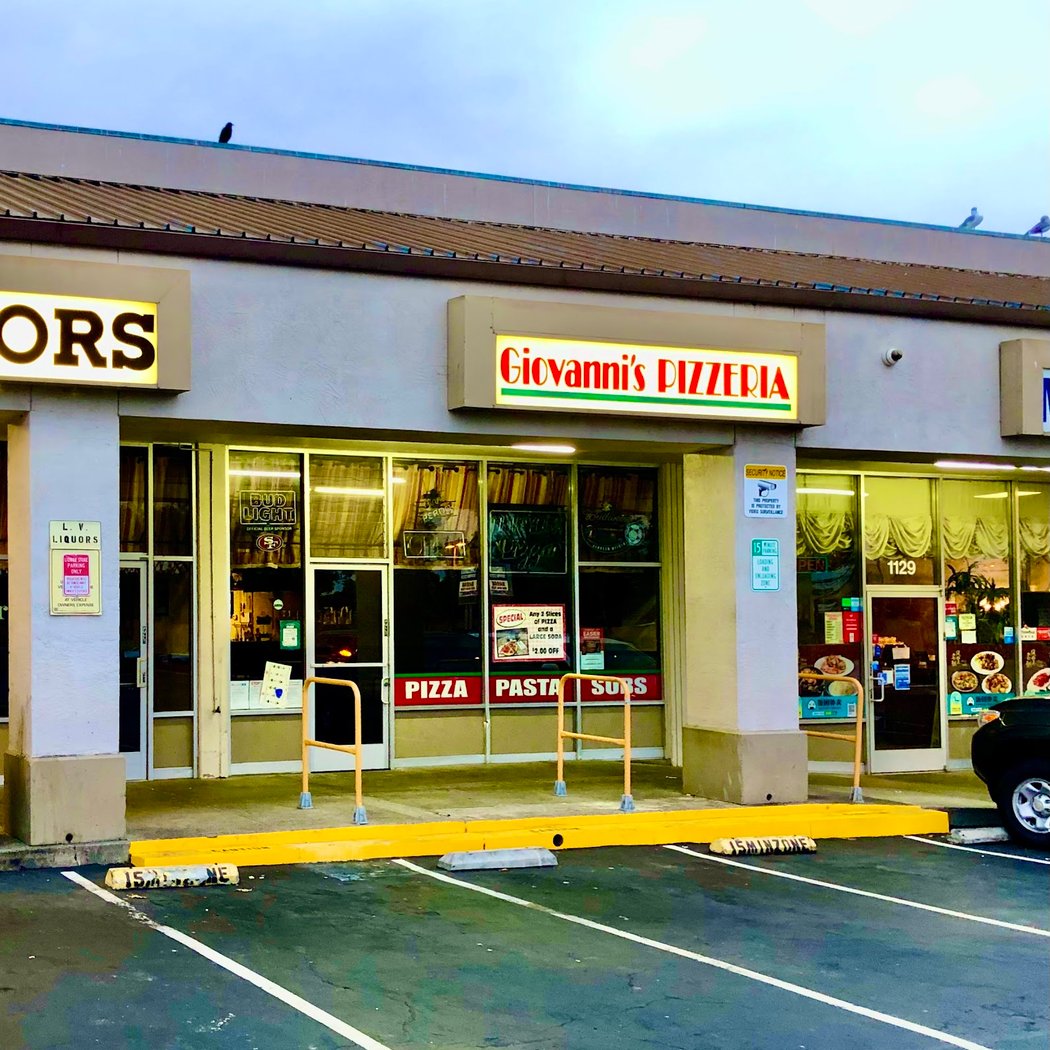 Giovanni's New York Pizzeria 2