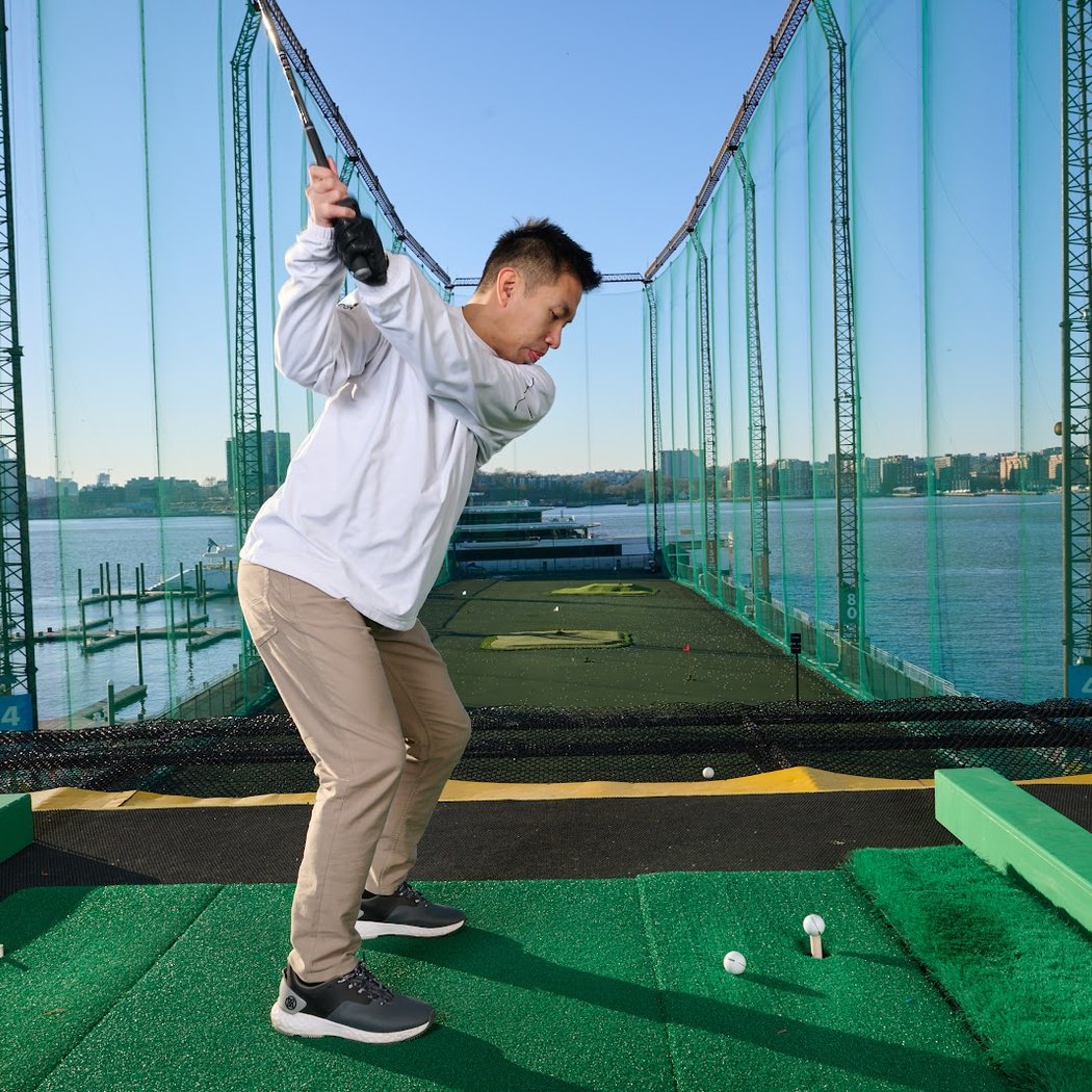 Friday Night Swings Presented by Michelob ULTRA 3