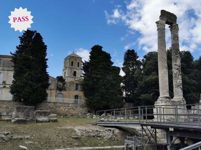 Roman Theatre of Arles 2