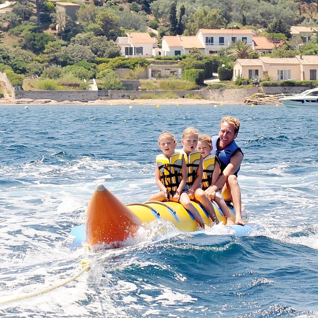 Water Slides Passion Sainte Maxime : Ski Nautique, Wake, Bouées Tractées, Parachute Ascensionnel, Pédalos & Loisirs Nautiques 1