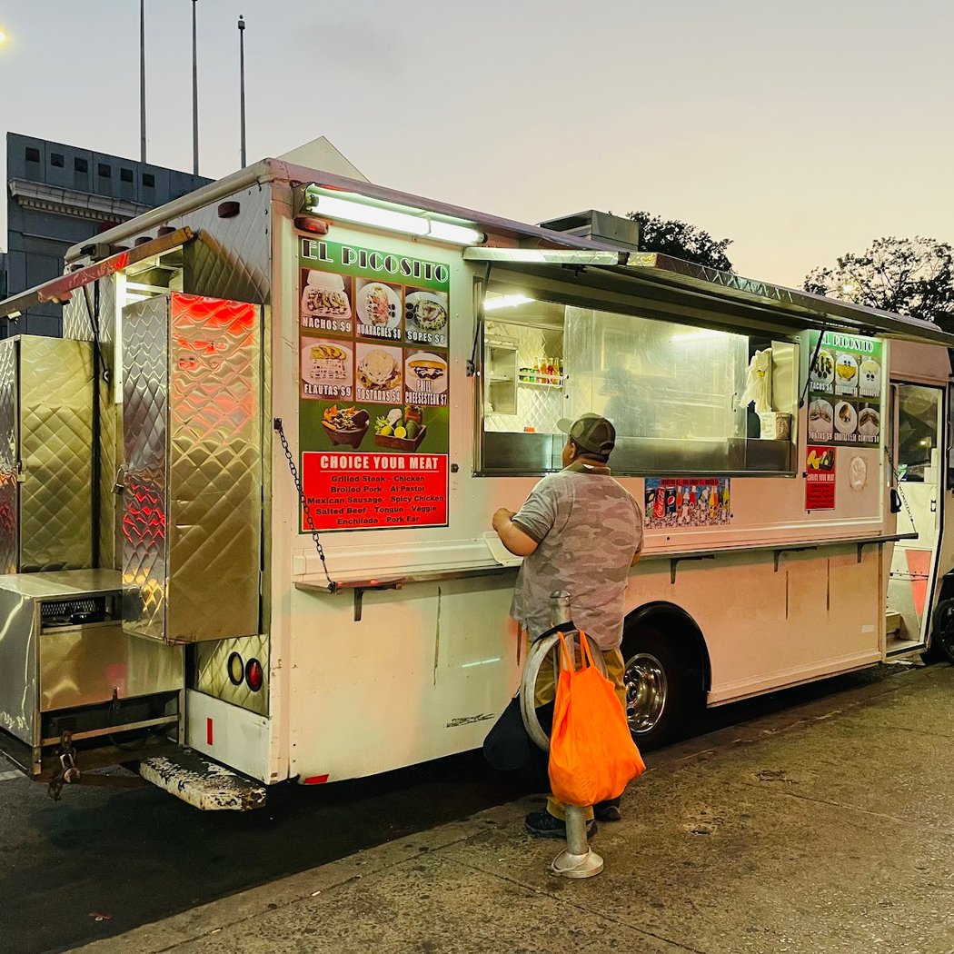 El Picosito Taco Truck 1