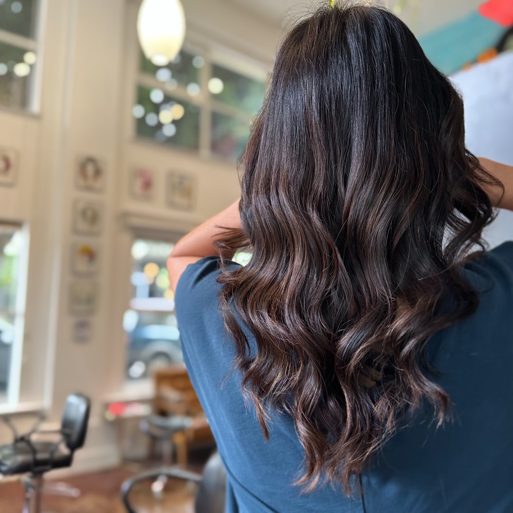 Ginger Rubio Salon 2