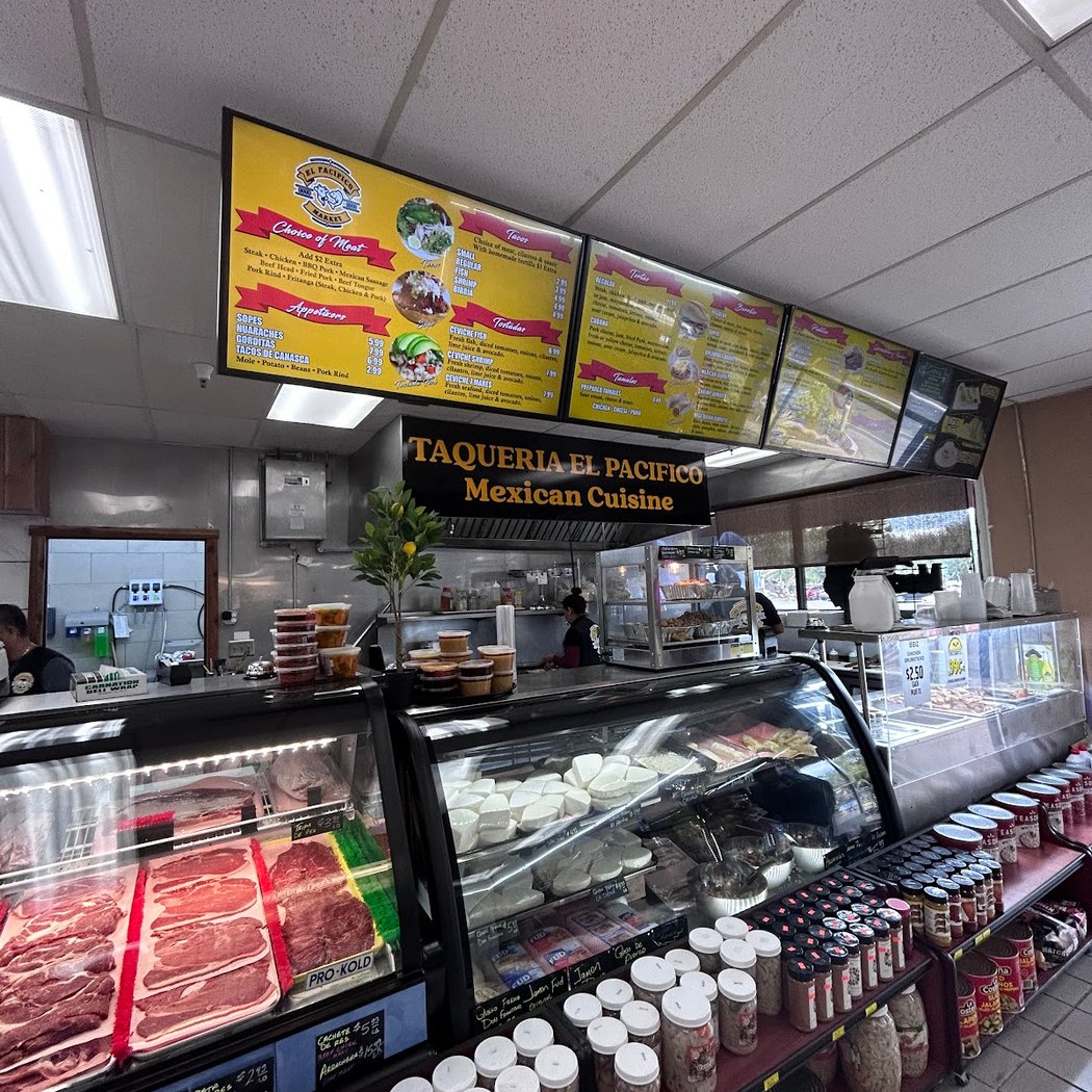 El Pacifico Market 3