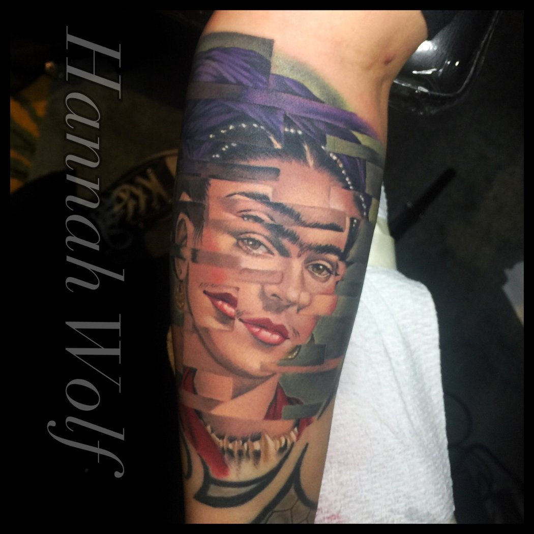 Old Crow Tattoo and Art Gallery 1