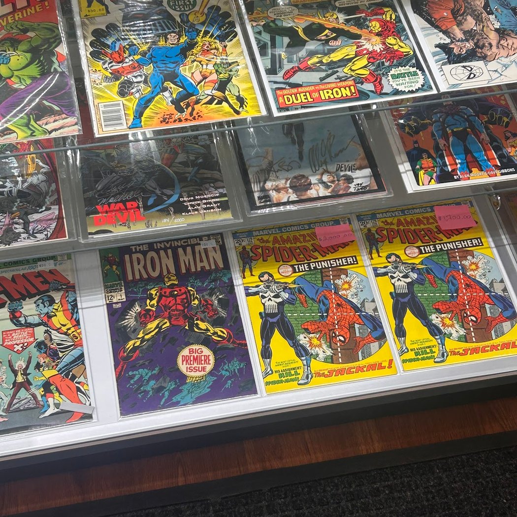 Slope Comic & Collectibles 1