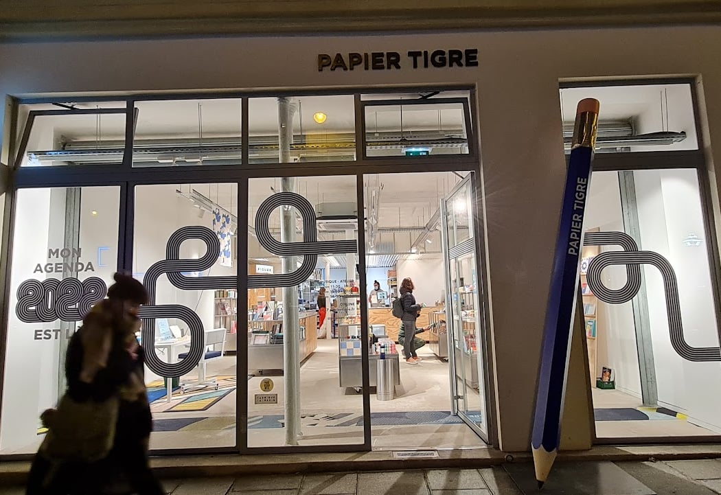 Papier Tigre 2